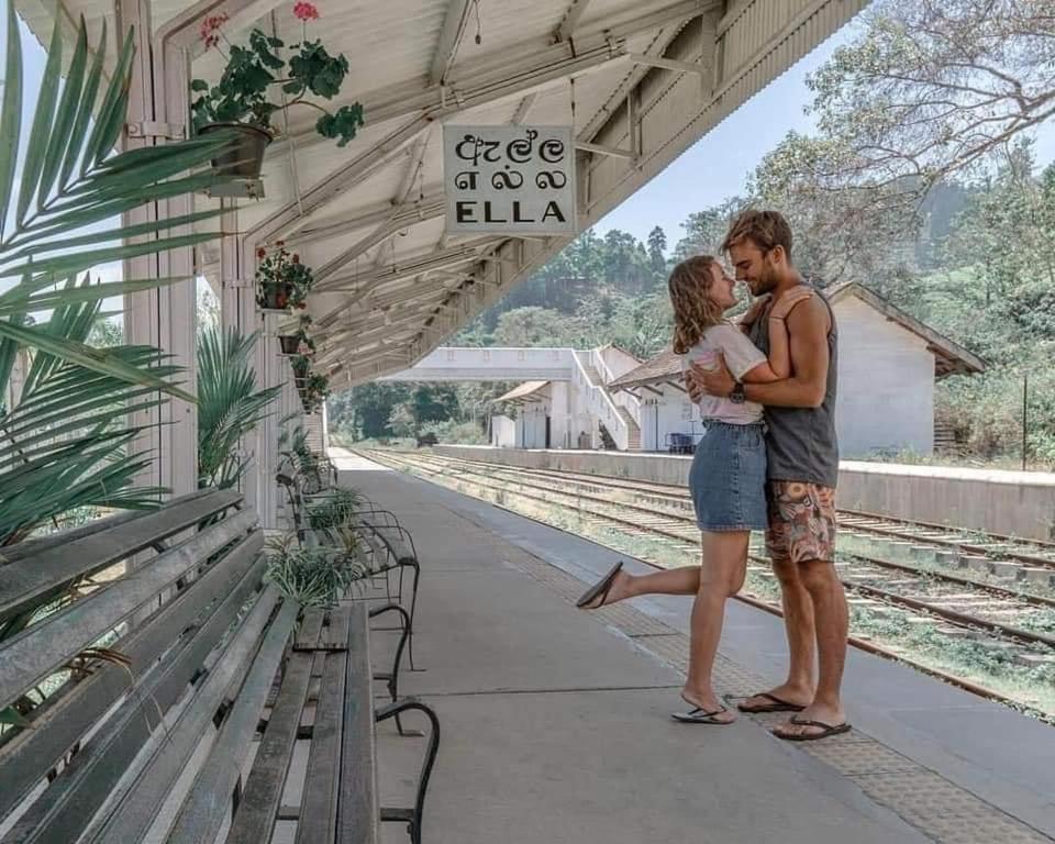 Montes Ella Bed & Breakfast エクステリア 写真